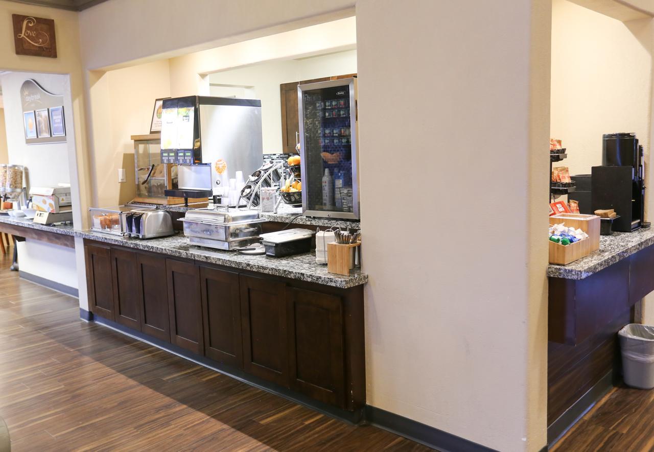卡尔加里机场戴斯酒店 卡加利 外观 照片